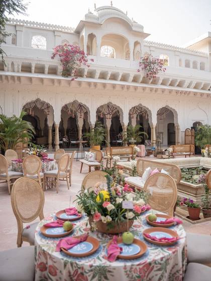 Tablescape and Lounge — Welcome Lunch decor — Alila + Samode Jaipur